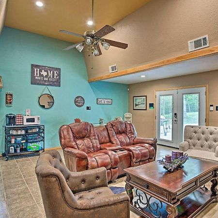 Lake Texoma Cabin - 1 Mi To Park And Boat Ramp! Willow Spring المظهر الخارجي الصورة